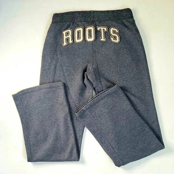 Roots Pants - ROOTS 73 Gray Sweatpants Sz XS Full length  Graphic on the Back